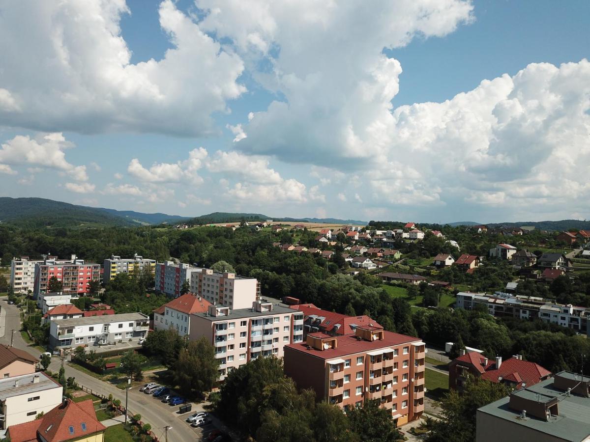 Retro Vila Pension Slušovice Buitenkant foto